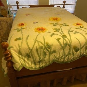Sunflower Embroidered Quilt